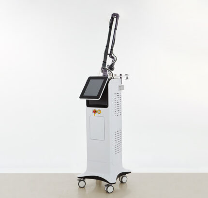 Láser CO₂ Fraccionado Eurmedic para rejuvenecimiento cutáneo, cicatrices, verrugas y ginecoestética.